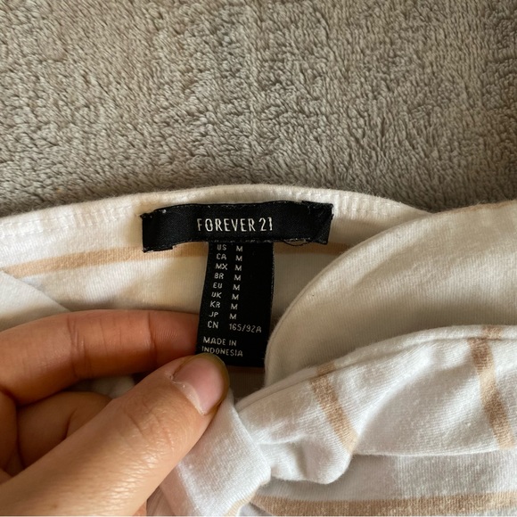 Forever 21 white striped tanktop size M - Picture 3 of 3